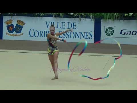 Anna LEBEDEVA (RUS) ribbon - 2018 Corbeil senior AA