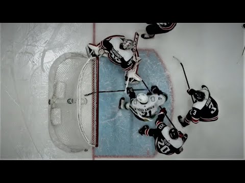 Elias Pettersson Banks Home His Second Goal Of The Period For The 2-1 Canucks Lead