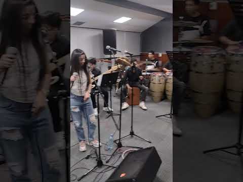 Pa' lante un pie /  Ensamble Música  Peruana II UPC