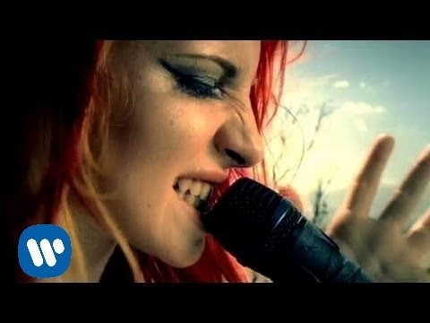 Paramore: crushcrushcrush [OFFICIAL VIDEO]