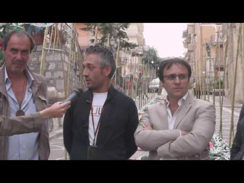 Vincenzo Figuccia visita l'Infiorata di Godrano.