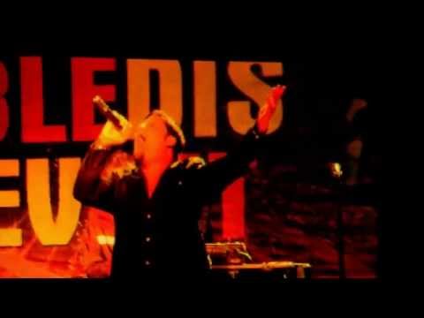 Don Enio & D.j S!X - HoT Line (Live ne''QYTET STUDENTI'' 2012)