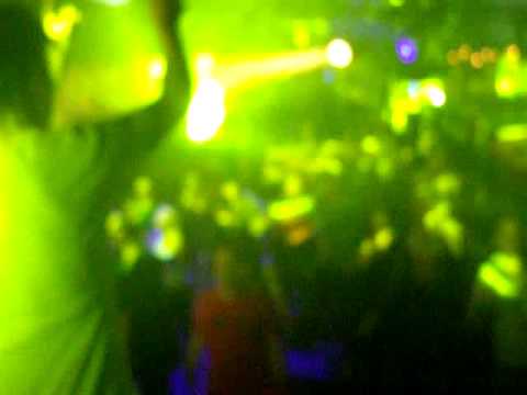 Scott Bond playing Mudblood - Flaming June 04 at Fredan Tivoli, Helsinki, Fri 6th May 2011