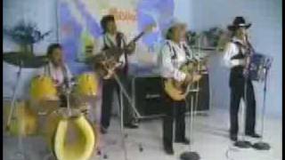 CON LA TINTA DE MI SANGRE, CORNELIO REYNA