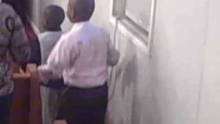 5yr olds Crazy Praise break!! Give God All the praise