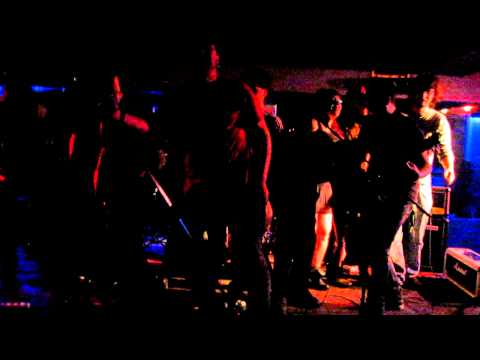 Debruces - Una y nos vamos (Edaska 06/05/2011)