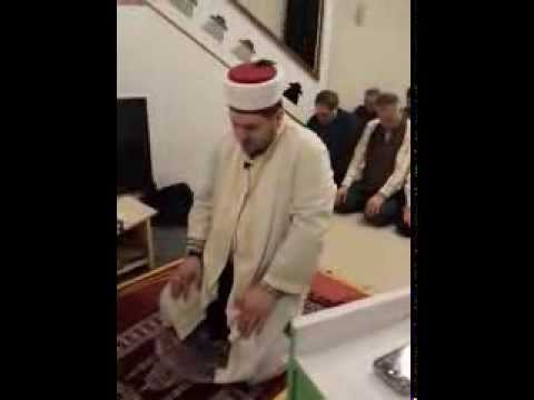 Namazi i xhumas ne xhamin Ebu Hanife ne Grenchen 07-02-2014.