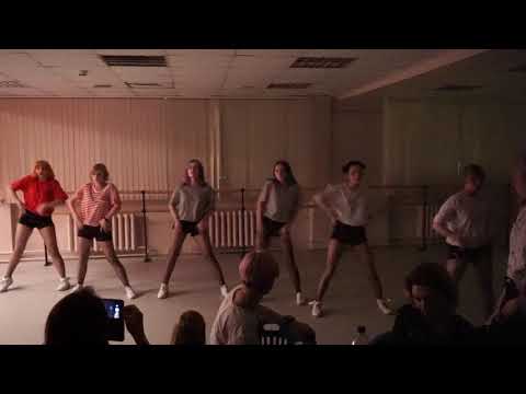 Hello Venus - Wiggle Wiggle (dance cover by S.F.T)