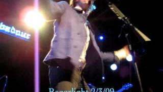Razorlight &quot;Burberry Blue Eyes&quot; live