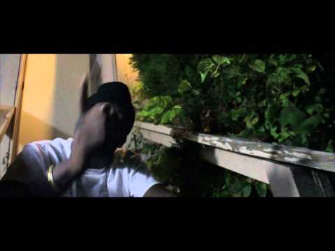 LASS SHELLZ - DON'T PANIC FREESTYLE  (OFFICIAL VIDEO)