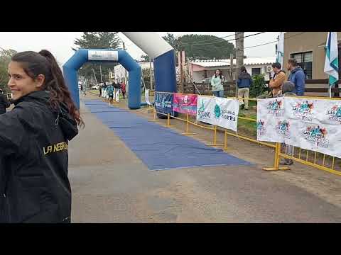 Seguíamos con los 5 km llegando y los 10 dando la primera vuelta en Santa Catalina la 8k de Soriano 
