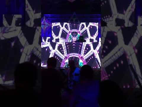 Sacred Earth Open Air 2018 ~ Mixtress Krikett