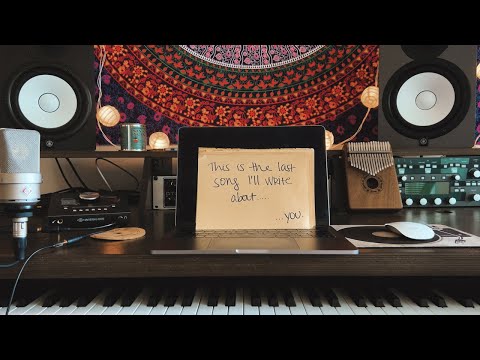 BLÜ EYES - The Last Song (Official Lyric Video)