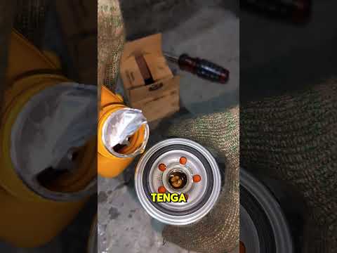 Cómo cambiar el filtro de aceite (Truco que salva tu motor) 🛢️🔧 #Shorts