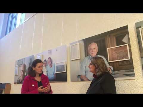 Interview mit der Fotografin Laura Zalenga über die Ausstellung "Die Schönheit des Alters"