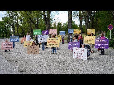 3.  Schilderdemo in Landshut am 14. Mai 2021 "BAYERN STEHT ZUSAMMEN e.V."