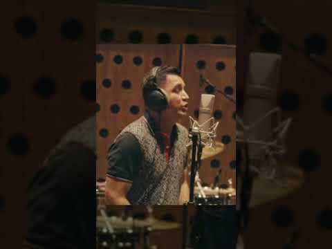 La arrolladora banda limon de rene camacho.. Espinoza paz .... tiene razon la logica