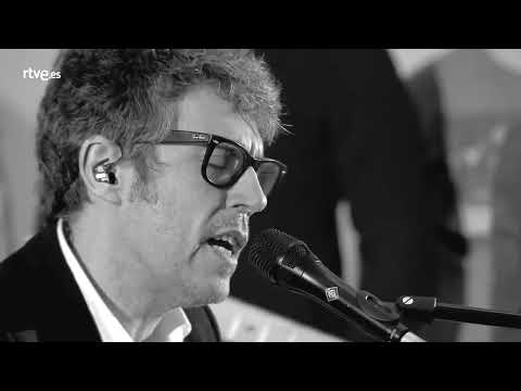 Iván Ferreiro (acústicos varios)