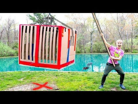 MONSTER IN POND!! (BOX FORT TRAP)
