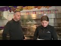 De Sliedrechtse Emma Bakker werkt al sinds haar 14e in de snackbar.