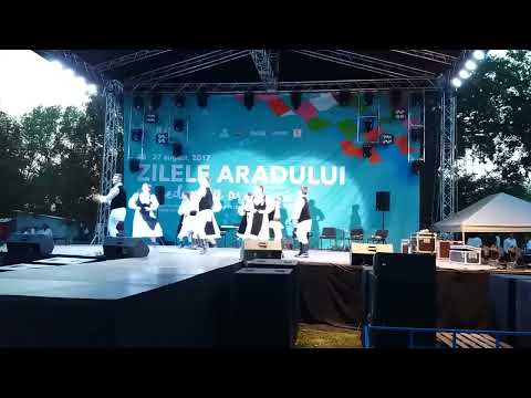 y2mate com   ZILELE ARADULUI 2017  ANSAMBLUL CRAISORII  MOTILOR 1080p