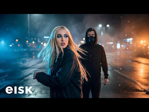 Elian Skye - RUNAWAY HEART (Official Lyrics Video)