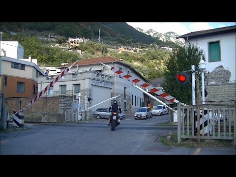 Spoorwegovergang Marone-Zone (I) // Railroad crossing // Passaggio a livello