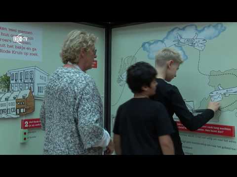 Tentoonstelling 'Kind onder vuur' (EDE TV Nieuws 25-09-2017)