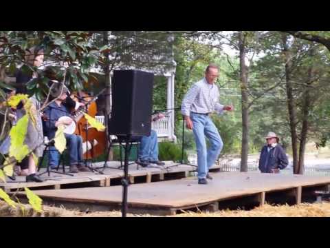 Thomas Maupin Dancing at the 2016 TN Homecoming