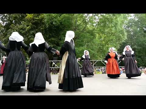 Cercle de Pluneret - Folklores du Monde 2023