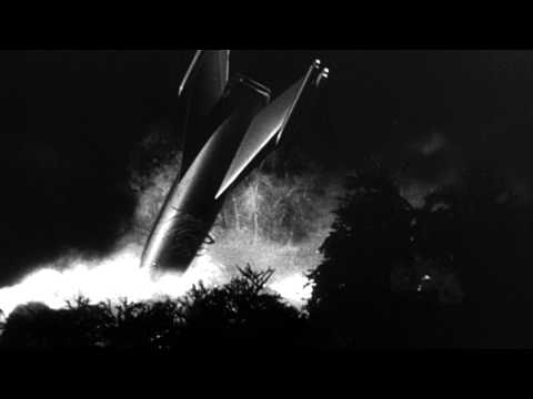 John Carpenter discusses the Quatermass Xperiment (aka The Creeping Unknown)