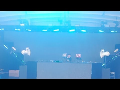 DJ BLITZ AND DJ SKRAT LIVE ON STAGE!!!