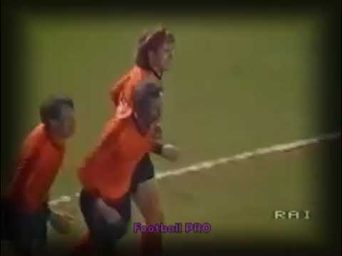 ECC 1983-84. Quarter-finals. Dundee United - Rapid Wien. Highlights.