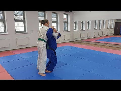Judo - ippon-seoi-nage - rzut przez plecy za jedno ramię (Judopedia)