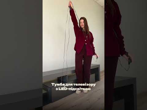 Тумба под ТВ для современного интерьера из ДСП на 7 полок Двухдверная тумба под телевизор с подсветкой 200 см - фото 1 - id-p2716033308