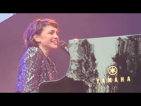 Norah Jones (part 2 of 4) FRONT ROW 2ND SHOW Chateau Ste Michelle Winery WOODINVILLE WA 16 June 2022