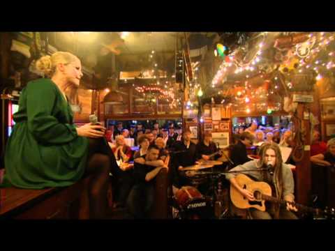 Sebastian Hackel bei Inas Nacht " Warum Sie lacht ".