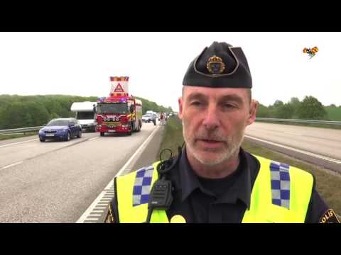 Totalstopp i trafiken efter kraftig olycka