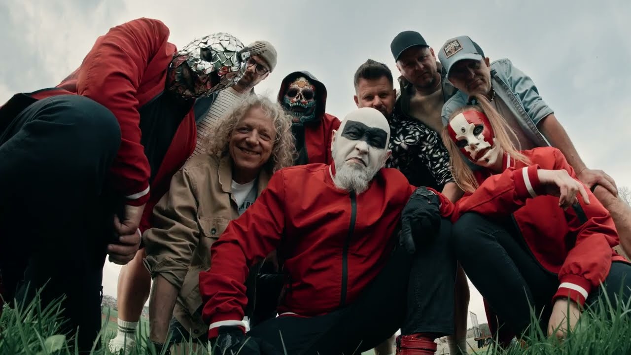 Bild zum Video Hämatom & Troglauer - Wir Haben Dorf Bild zum Video Hämatom & Troglauer - Wir Haben Dorf