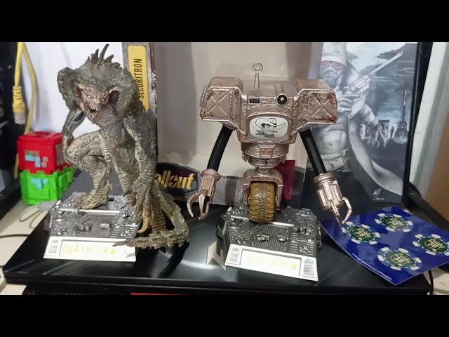 Vídeo relacionado con McFarlane Fallout Securitron (Temporada 2) Figura de Juguete Posada de 6 Pulgadas