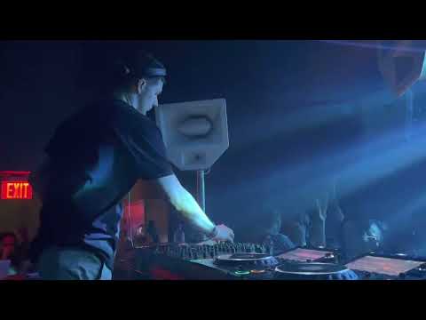 Simon Doty (JODA feat. Robyn Sherwell - Closer (Simon Doty Remix) @ Q Nightclub Seattle 3/24/2023