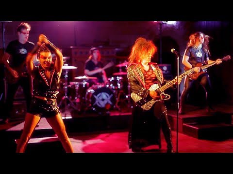 download lagu mp3 mp4 Crosson, download lagu Crosson gratis, unduh video klip Crosson