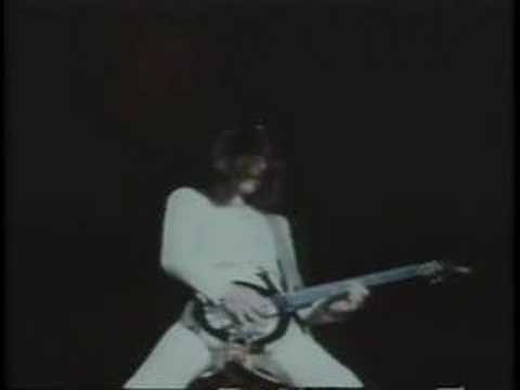 Todd Rundgren and Utopia - Singring guitar solo