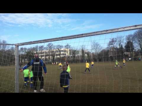 Velsen F7 - Odin F5; fantastisch doelpunt Joost met afstandschot