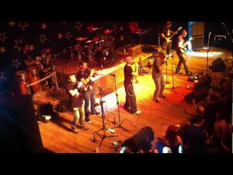 Illegal Revolucion - Ocho Macho feat. Kowalsky - Képzeld el másképp