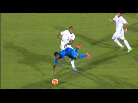 Yellow card USA - No.6 John BROOKS #GoldCup2015 @ussoccer @FenafuthOrg