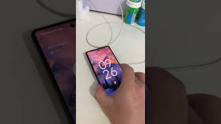 Download lagu Charge the Pixel 7 by using the MagSafe charger made by Apple mp3