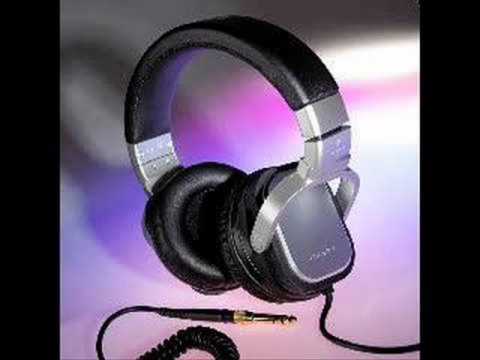 MR BRONKZ - Hey (Club Mix) und Brokenbeatz (Touch me Baby)