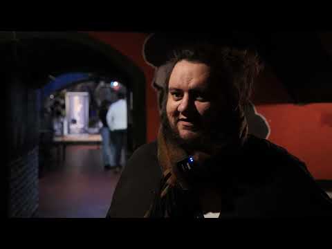 Szó-Szín-Pódium: Törzsasztal Íróműhely