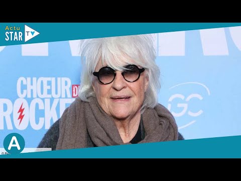 « C'était brutal » : Catherine Lara raconte sa première fois « avec un homme de 45 ans »